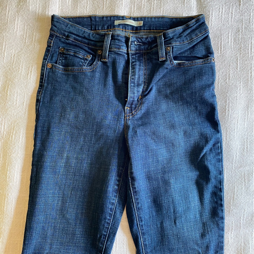 Levi’s Women’s 721 High Rise Skinny Jeans